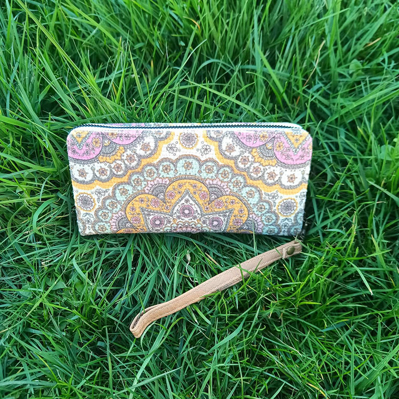 Cartera estampada con monedero Cartera con monedero